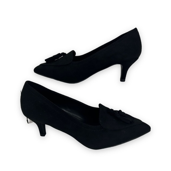 NWT H Halston Dubai Tassel Kitten Heel Pumps in vegan suede Black size 7.5 NEW - Picture 6 of 11